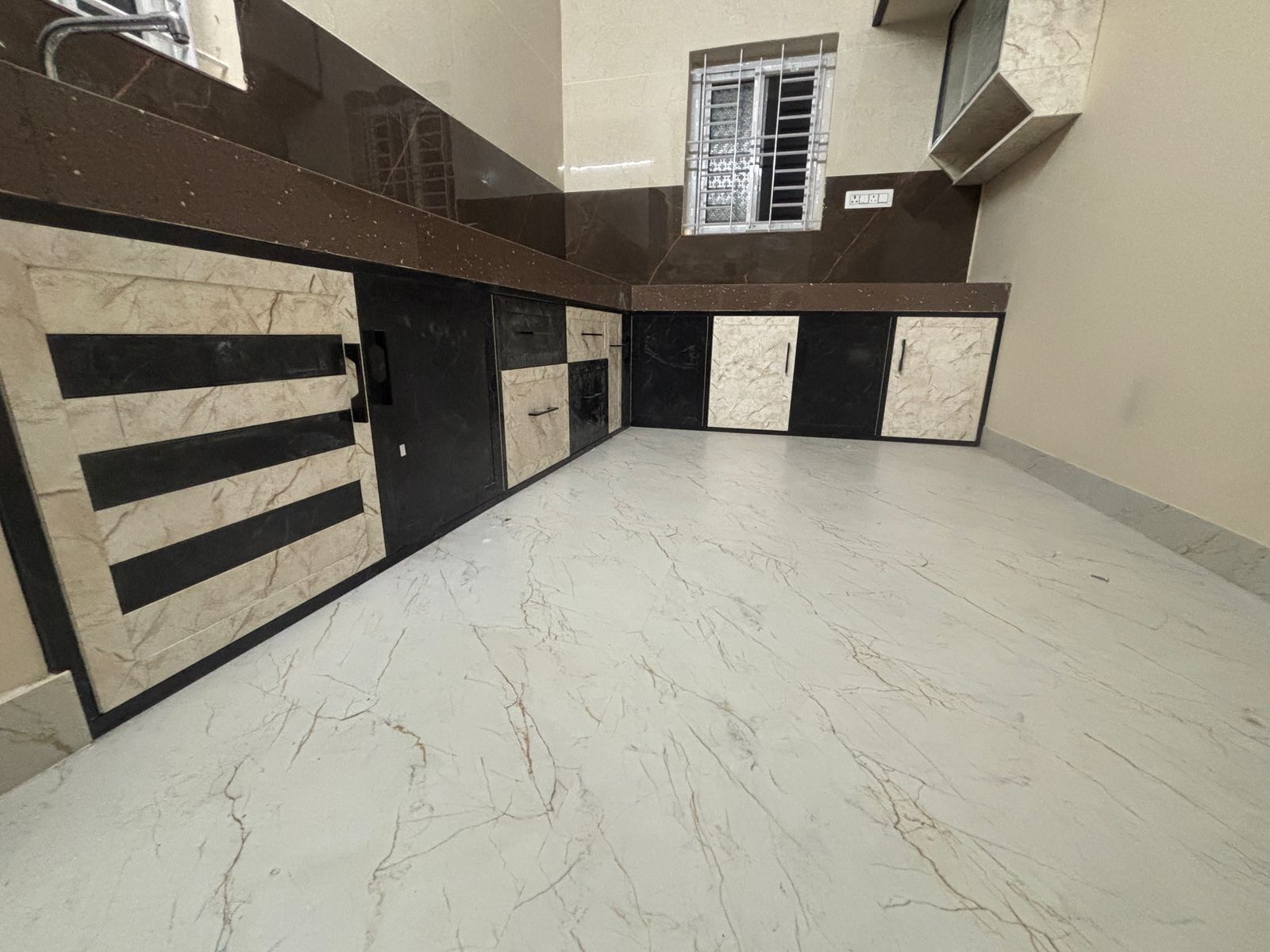Modern Kitchen Cabinets